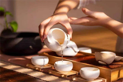茶叶礼品高价回收，让您的闲置茶叶变废为宝